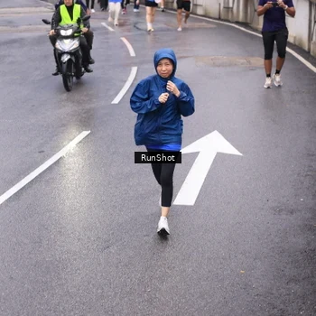 Runner Photo 7946079