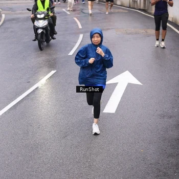 Runner Photo 7946081