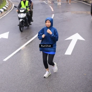 Runner Photo 7946088