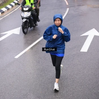 Runner Photo 7946093