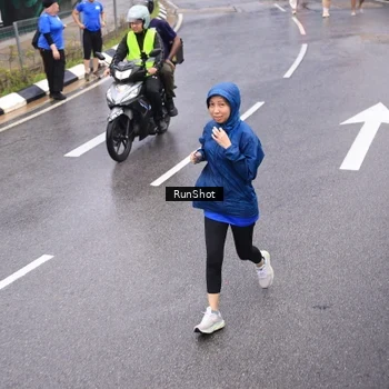 Runner Photo 7946097