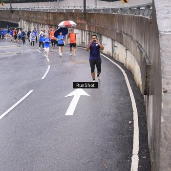 Runner Photo 7946107