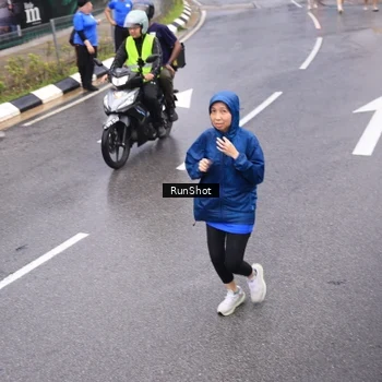 Runner Photo 7946108