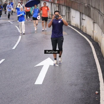 Runner Photo 7946114