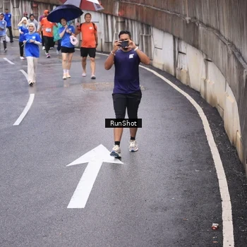 Runner Photo 7946116