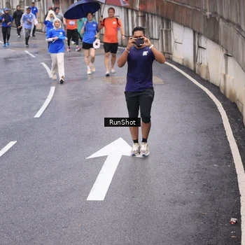 Runner Photo 7946117