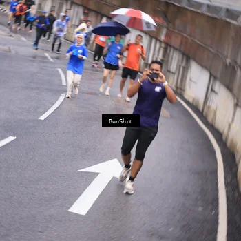 Runner Photo 7946119