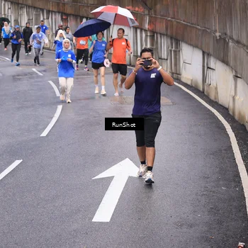 Runner Photo 7946120