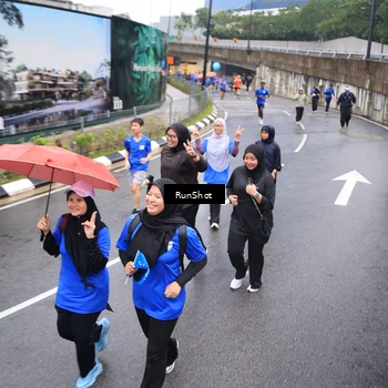 Runner Photo 7946121