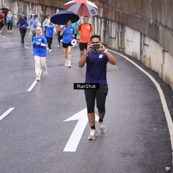 Runner Photo 7946125