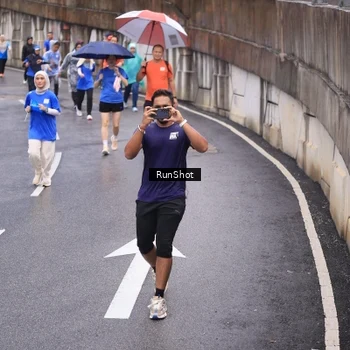 Runner Photo 7946137