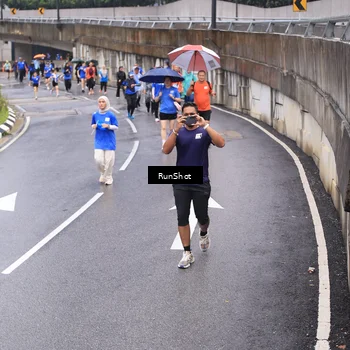 Runner Photo 7946140