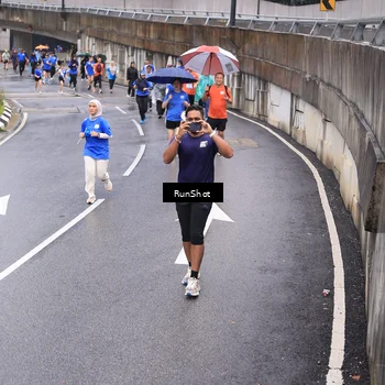 Runner Photo 7946146