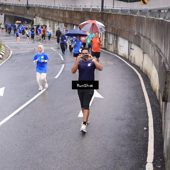 Runner Photo 7946147