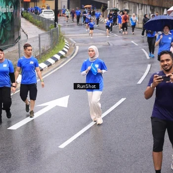 Runner Photo 7946154