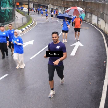 Runner Photo 7946163