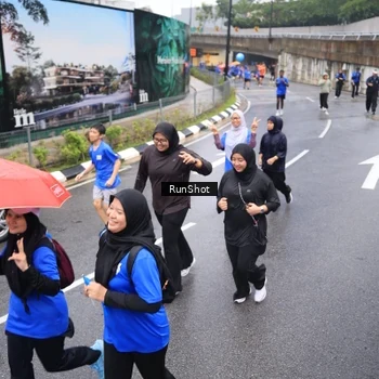 Runner Photo 7946165