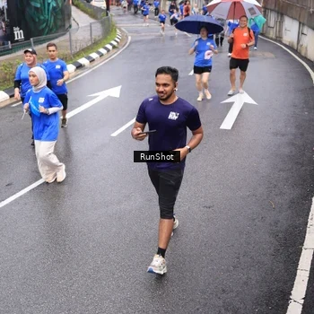 Runner Photo 7946174