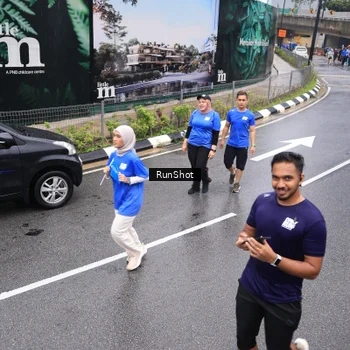 Runner Photo 7946185