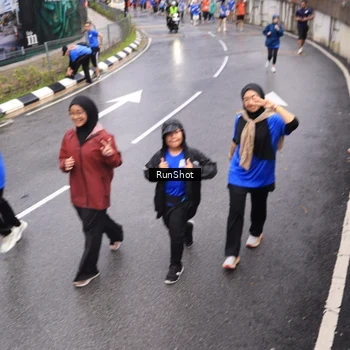 Runner Photo 7946196
