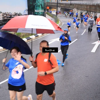 Runner Photo 7946201