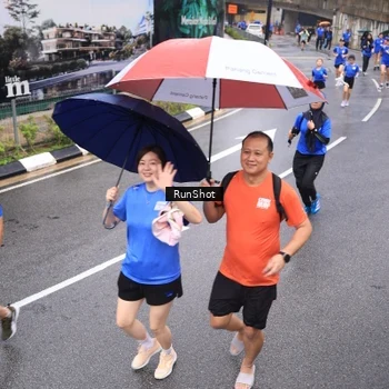 Runner Photo 7946203