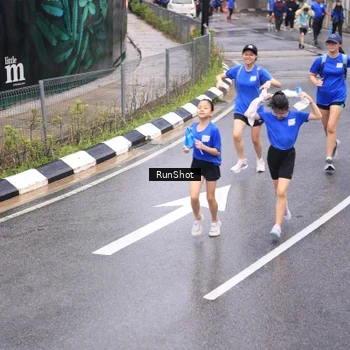 Runner Photo 7946225