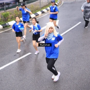 Runner Photo 7946240
