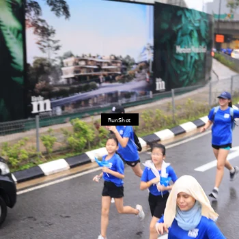 Runner Photo 7946243