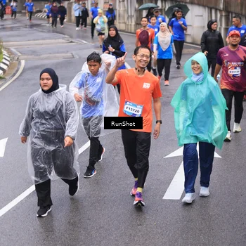 Runner Photo 7946259