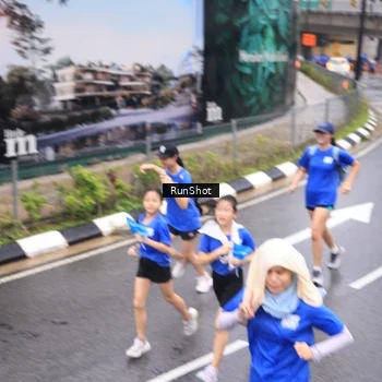 Runner Photo 7946260