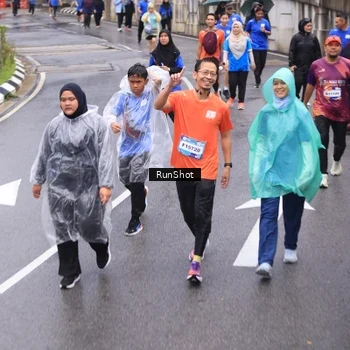 Runner Photo 7946261