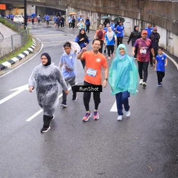 Runner Photo 7946265