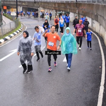 Runner Photo 7946266