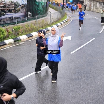 Runner Photo 7946267