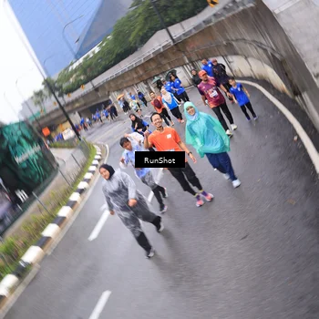 Runner Photo 7946269