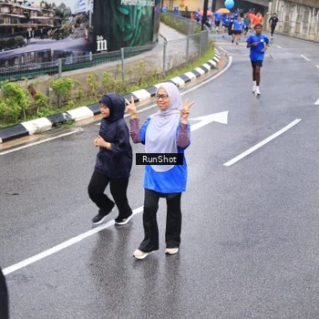 Runner Photo 7946278