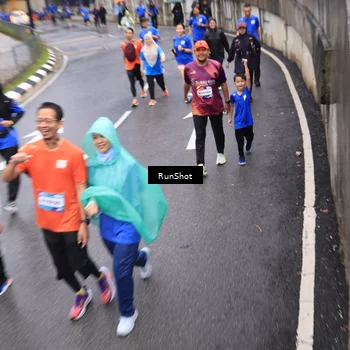 Runner Photo 7946289