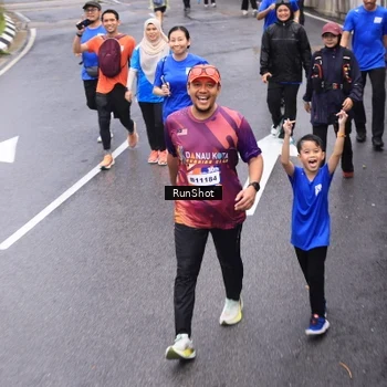 Runner Photo 7946297