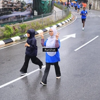 Runner Photo 7946299