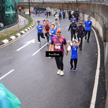 Runner Photo 7946306