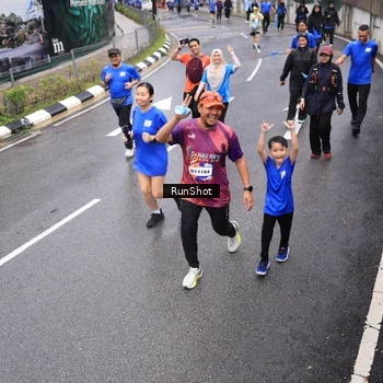 Runner Photo 7946318