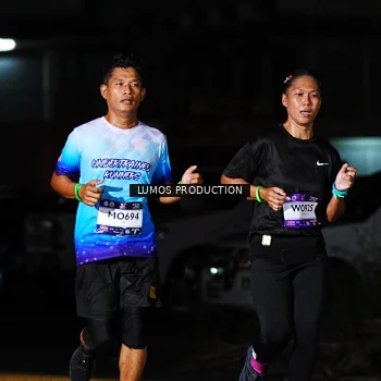 Runner Photo 7946323