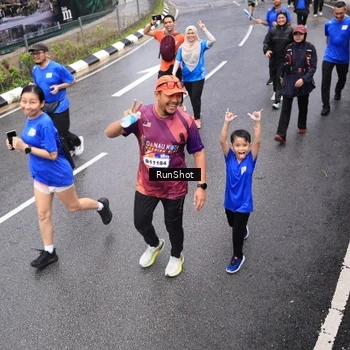 Runner Photo 7946330
