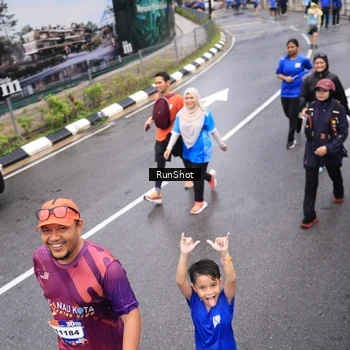 Runner Photo 7946339