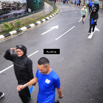 Runner Photo 7946371