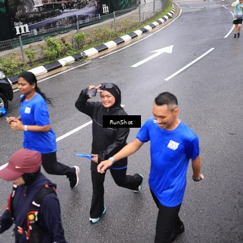 Runner Photo 7946372