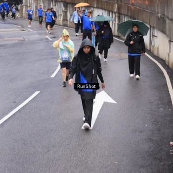 Runner Photo 7946377