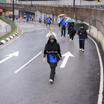 Runner Photo 7946391