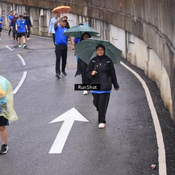 Runner Photo 7946399
